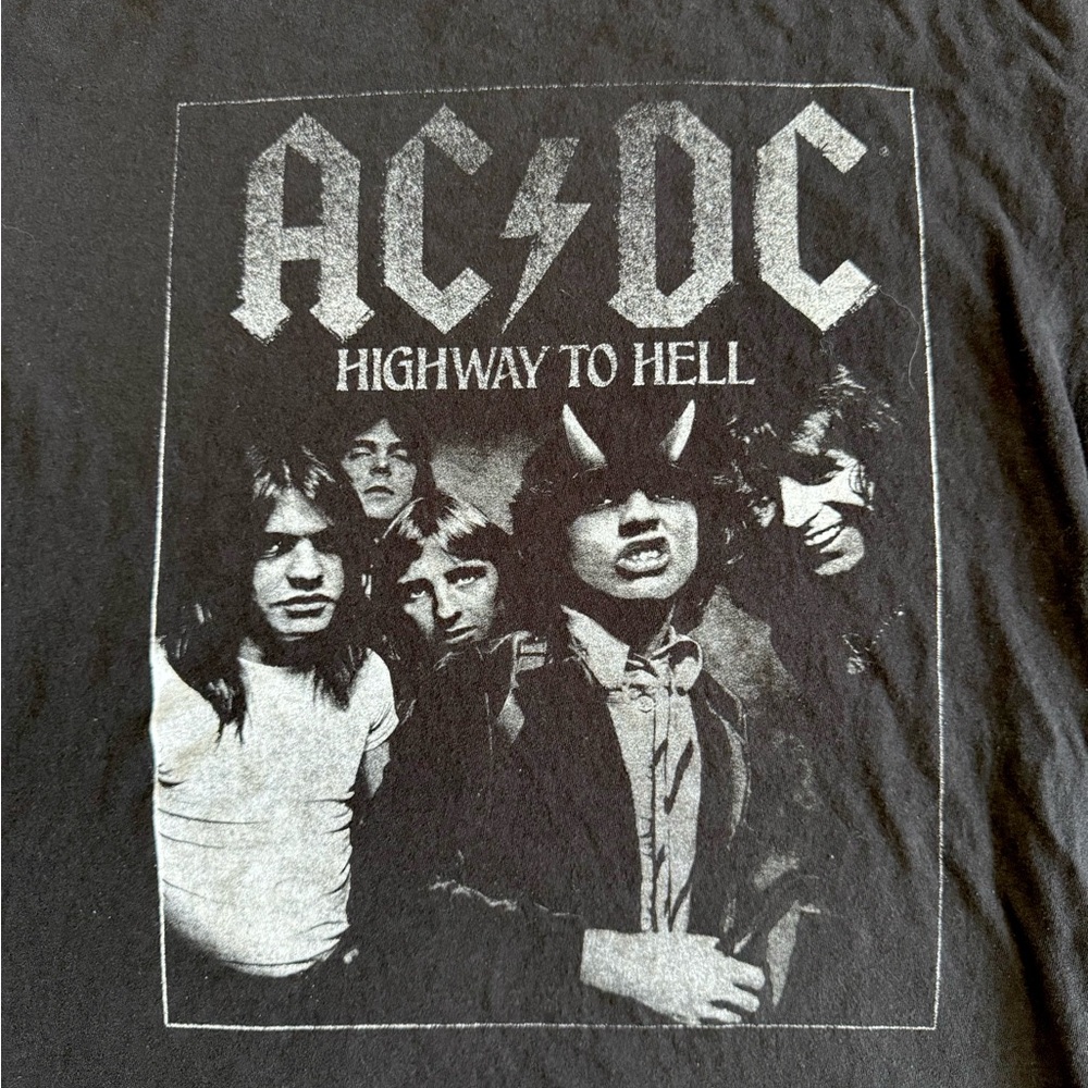 AC/DC Highway to Hell Graphic Band T Shirt Black Rock Tee Cotton Size Large - Picture 5 of 5